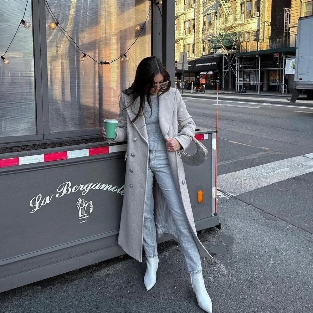 27 EDIT Naturalizer Florentine Bootie in Satin Pearl Leather - Picture 3 of 7